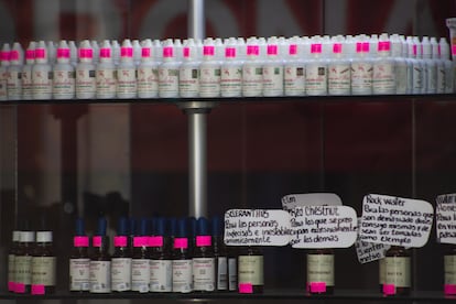 Farmacia homeopática en la colonia Obrera.