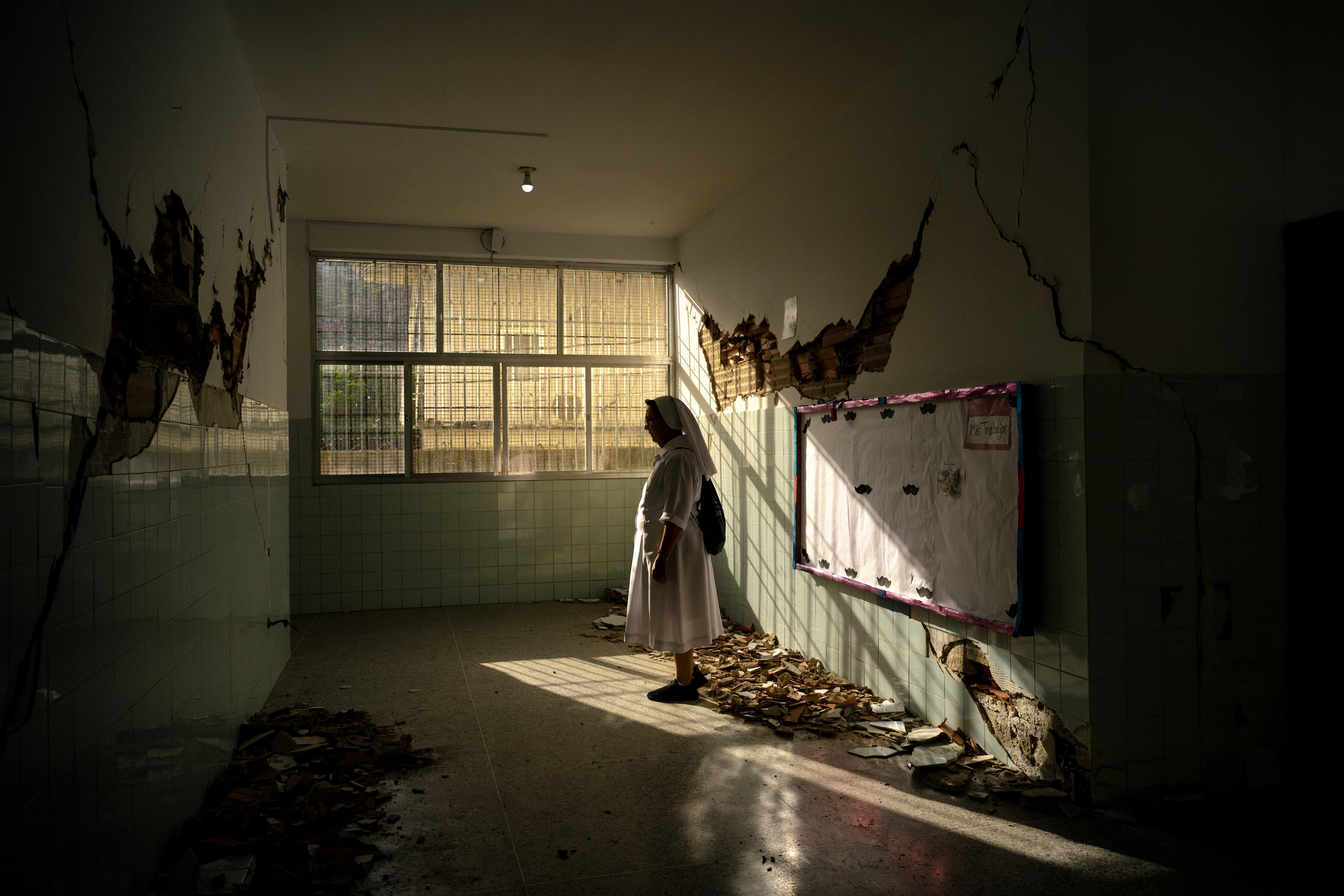 Aulas vacías en La Guaira: los terremotos de Venezuela dejan decenas de alumnos fallecidos y a miles sin escuela