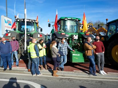 Protesta del sector de la ganadería en Santander por la falta de rentabilidad de las explotaciones, el pasado 12 de diciembre.