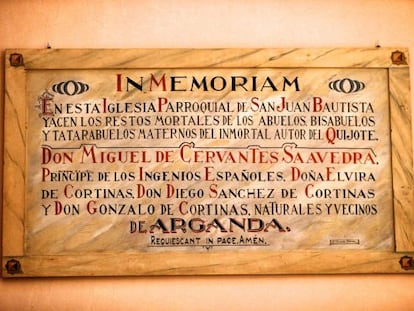 Placa en la iglesia de San Juan Bautista de Arganda del Rey.