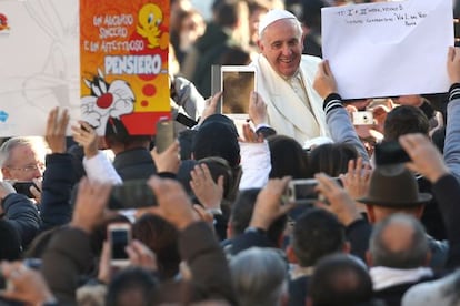 El Papa, el dia del seu aniversari, el 17 de desembre.