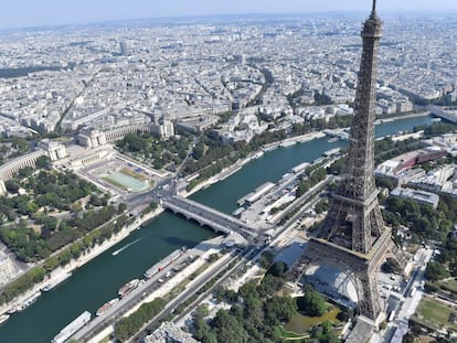 La Torre Eiffel (París) en una fotografía tomada el pasado 14 de julio.