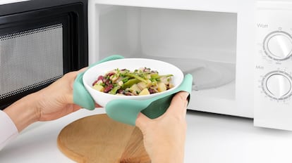 Mold gloves for fryer, microwave or oven