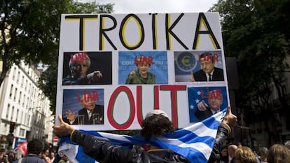 Manifestação contra a ‘troika’ e de apoio à Grécia, no dia 20 de junho, em Paris.