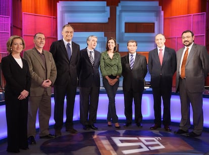 Oramas (CC), Nieto (IU), González Pons (PP), Jáuregui (PSOE), la periodista Ana Pastor, Xuclá (CiU), Erkoreka (PNV) y Cerdá (ERC) en <i>59 segundos</i>.