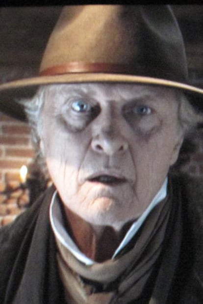 Rutger Hauer en el papel de Van Helsing.