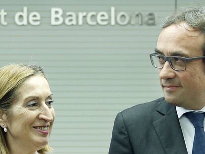 La ministra de Fomento en funciones, Ana Pastor, y el conseller de Territorio y Sostenibilidad de la Generalitat, Josep Rull 