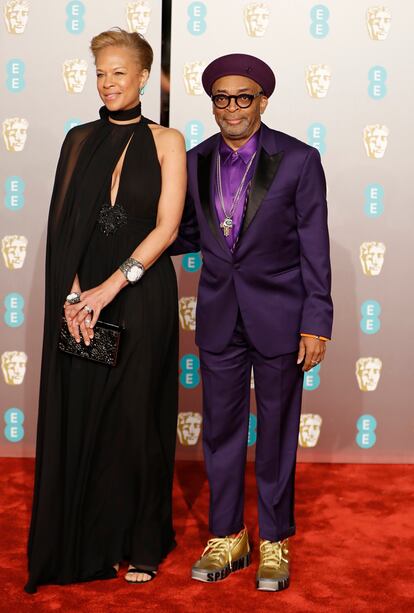 El director Spike Lee, nominado a mejor director por Infiltrado en el KKKlan, junto a su pareja Tonya Lewis Lee.