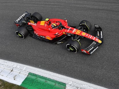 Carlos Sainz Jr. de Ferrari durante la clasificación del GP de Italia de Fórmula 1