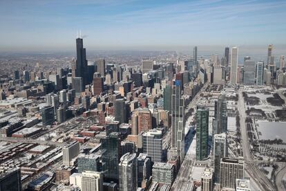 Vista aérea de la ciudad de Chicago tras la ola de frío.