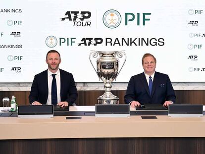 El director ejecutivo de la ATP, Massimo Calvelli, y el Jefe de Asuntos Corporativos de PIF, Kevin Foster.