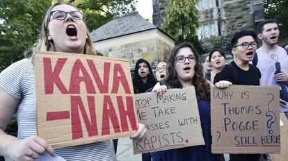 Estudantes protestam no campus da Universidade de Yale