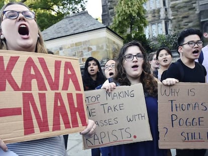 Estudantes protestam no campus da Universidade de Yale