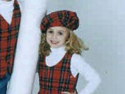 Foto familiar de la modelo infantil JonBenet Ramsey.