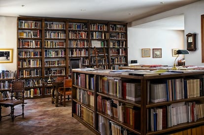 En la Fundación Joaquín Díaz hay 26.000 libros (entre ellos, cientos de cancioneros y refraneros).