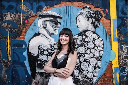 Clara Pérez, psicóloga de 29 años y bisexual, fotografiada el 22 de junio en Madrid.