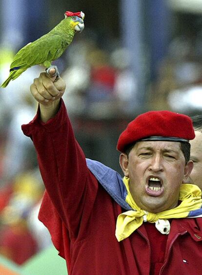 El presidente venezolano, Hugo Chávez, en esta foto tomada en octubre de 2002