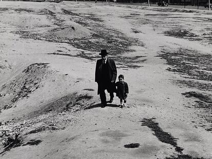<i>Abuelo y nieto</i> (1959), de Paco Gómez.