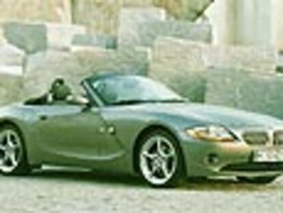 El nuevo BMW Z4 ya está listo y llegará a España la próxima primavera. Destaca por su imagen vanguardista, tiene unos motores potentes y ofrece más espacio interior que el actual Z3.