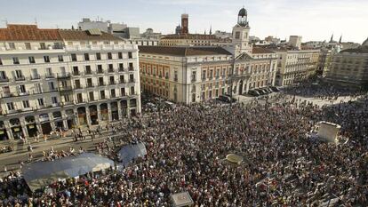 Cacerolada convocada por el 15-M en 2012 por su aniversario. 