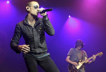 Chester Bennington, durante un concierto de Linkin Park en 2015.