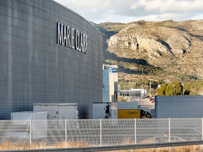 Centro logístico de Marie Claire, en Borriol, que ha sido cerrado para la optimización de los recursos.