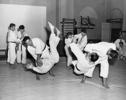 Una clase de kárate en 1961.