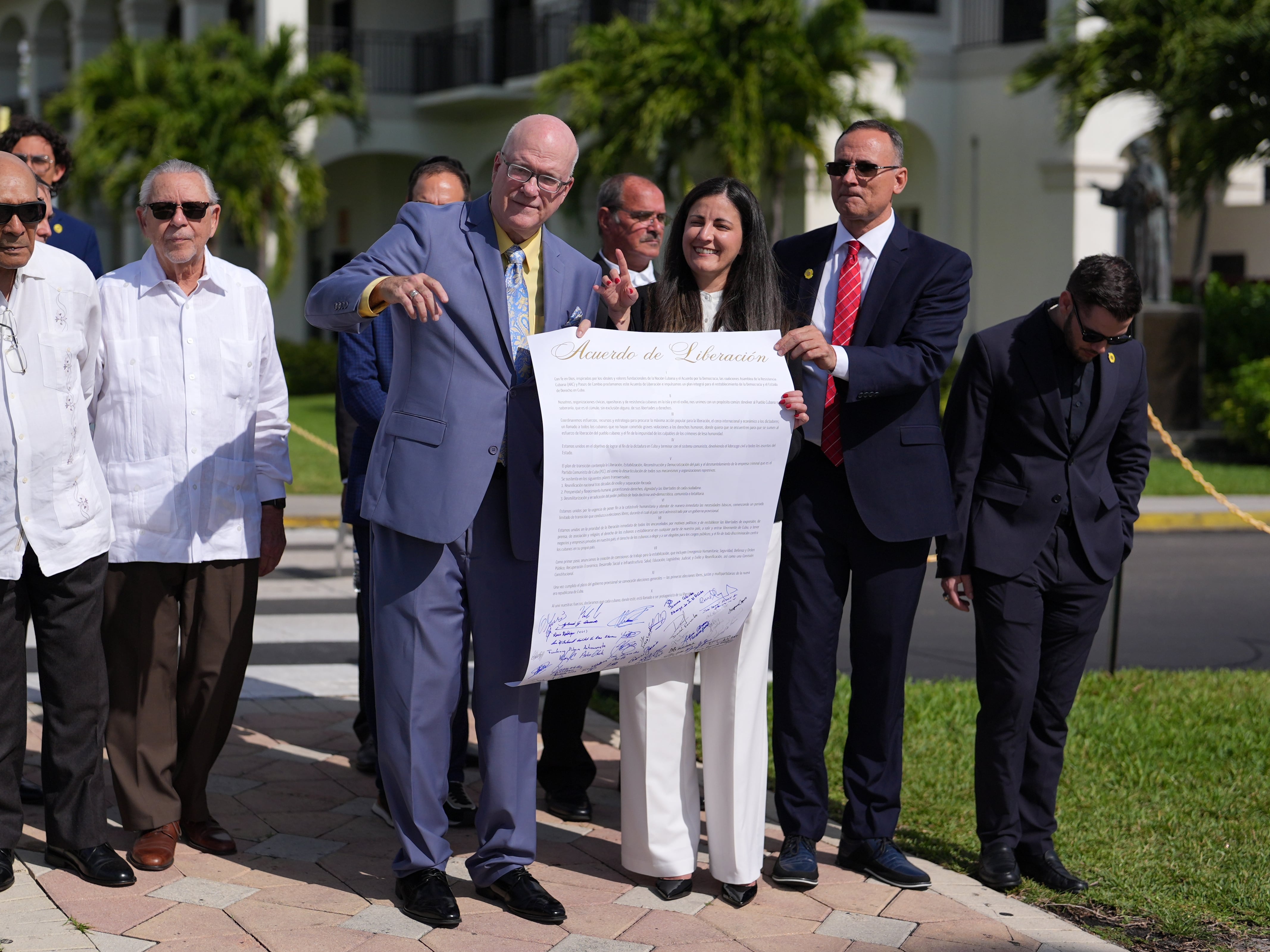 La expectativa de una transición en Cuba agita las disputas por el liderazgo en el exilio