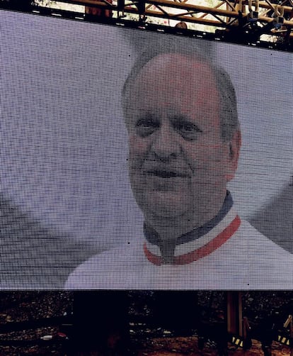 EL GRAN HOMENAJEADO / CAPEL