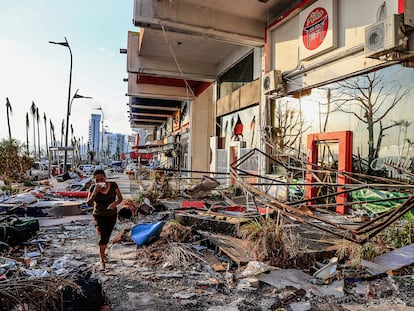 The streets of Acapulco, in Mexico, after the passage of Hurricane Otis, last Thursday.
