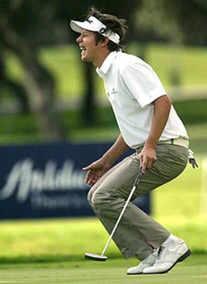Un gesto expresivo de Fredrik Jacobson tras un <i>putt</i> fallido.