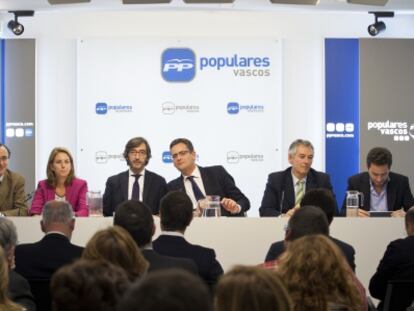 Ejecutiva del PP vasco en Vitoria.