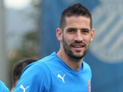 Casilla, en una pr&aacute;ctica con el Espanyol. 