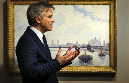 Guillermo Solana, director art&iacute;stico del Museo Thyssen y comisario de la exposici&oacute;n &#039;Pissarro&#039;, delante de un cuadro del artista impresionista.