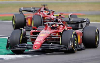 Uno de los momentos donde el piloto español de Ferrari encabeza la carrera.  