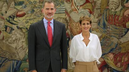 Felipe VI, junto a María Chivite en la Zarzuela la semana pasada.