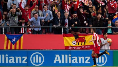 Stuani celebra el primer gol del Girona.