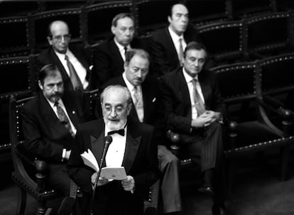 Discurso de ingreso a la Real Academia de la Lengua Española de Ángel González, el 23 de marzo de 1997.