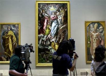 Las pinturas de El Greco para la capilla Oballe, de Toledo, con la Inmaculada en el centro, expuestas en el Prado.