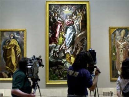 Las pinturas de El Greco para la capilla Oballe, de Toledo, con la Inmaculada en el centro, expuestas en el Prado.