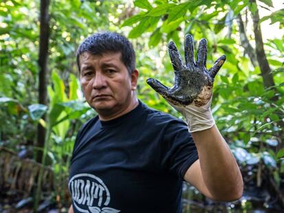 Donald Moncayo é um camponês da UDAPT, a organização que representa à maioria das comunidades indígenas e camponesas das províncias de Vos sucumbam e Orellana.