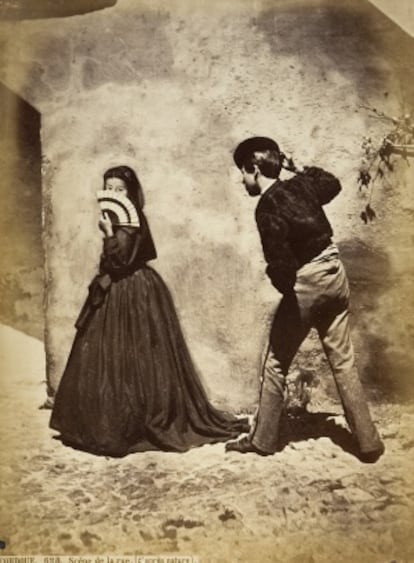 Escena en una calle de Córdoba (aproximadamente 1870) en papel de albúmina. Imagen cedida por el archivo de la Colección Fernández Rivero.