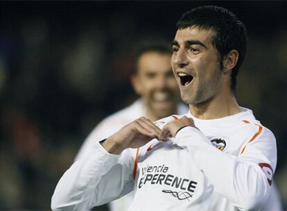 El jugador valencianista celebra su gol en la victoria ante el Espanyol