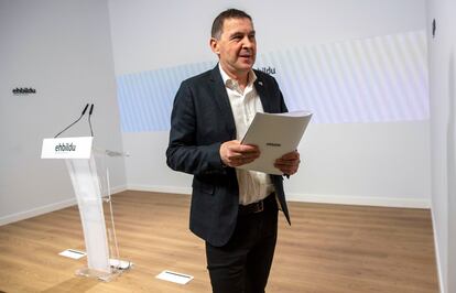 El coordinador general de EH Bildu, Arnaldo Otegi, tras una comparecencia en San Sebastián.