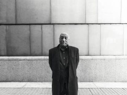 Mulatu Astatke, posando en exclusiva para ICON con el porte aristocrático que le caracteriza.