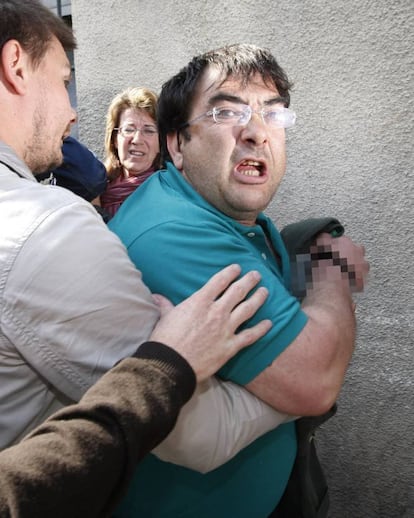 Detención del jefe de ETA, Francisco Javier López Peña, alias Thierry, en Burdeos (Francia), el 22 de mayo de 2008. 