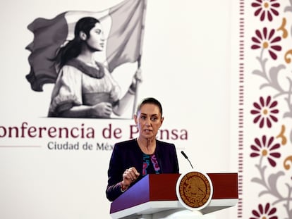 Claudia Sheinbaum habla durante su conferencia de prensa matutina este miércoles, en el Palacio Nacional de Ciudad de México.