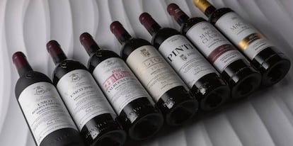 DIstintas botellas de Vega Sicilia