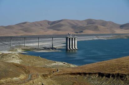 El embalse de San Luis, en el valle central de California, al 21% de su capacidad.