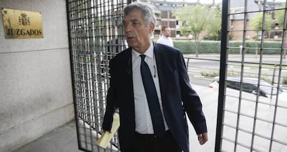 Ángel María Villar arrives in court in Madrid on July 6.